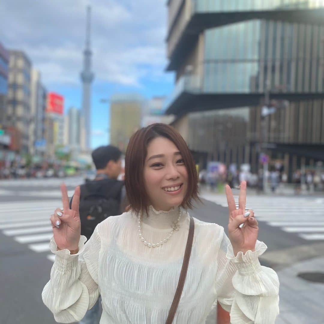 Rieco Iwaiのインスタグラム：「三社祭に初めて行きました✨ 戻ってきた感じがします💗  新しい時代が始まってきた気がします🦋  #浅草 #三社祭 #お祭り #520」