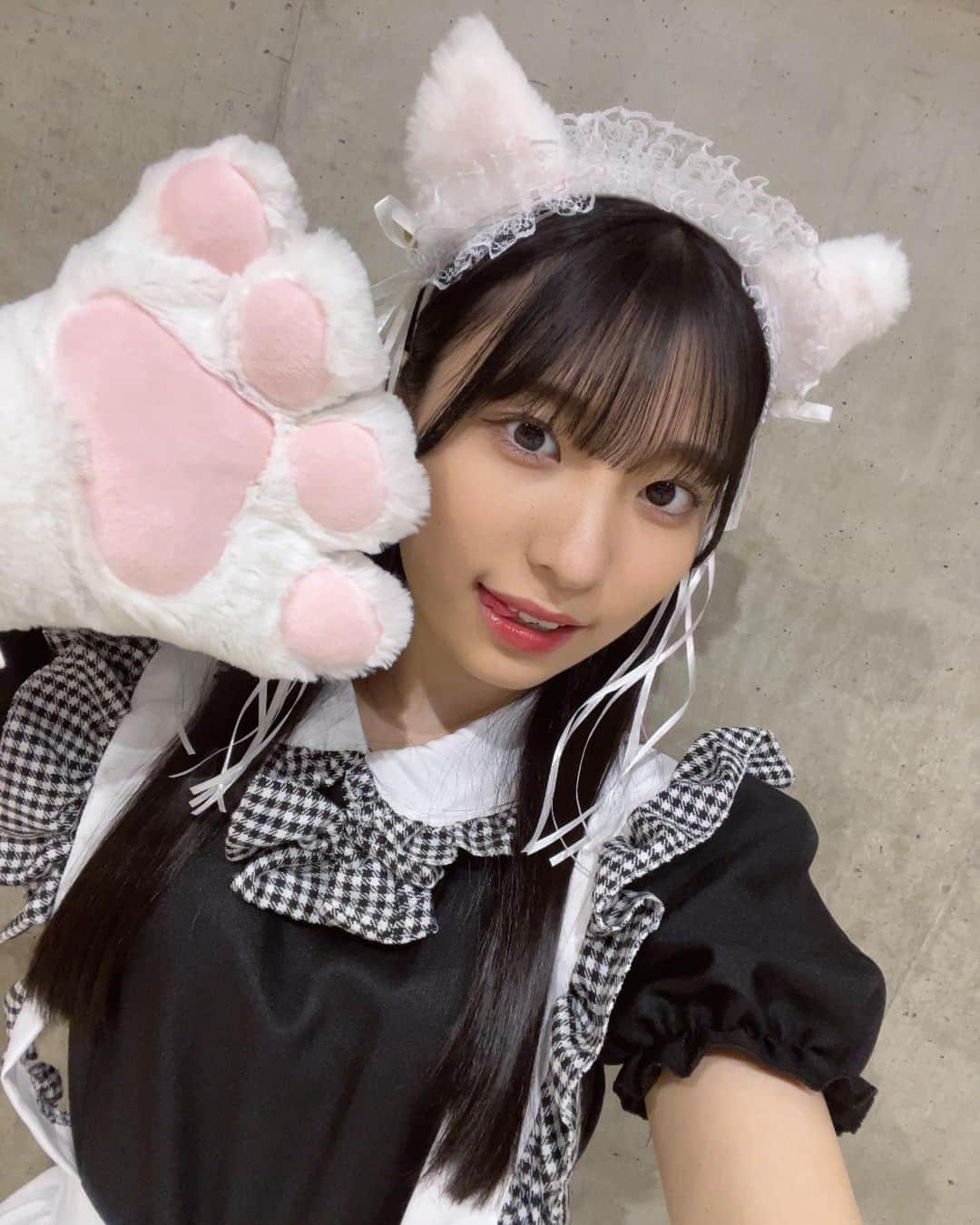 石黒友月さんのインスタグラム写真 - (石黒友月Instagram)「猫耳メイドさん｡🐱🖤🤍」5月21日 21時08分 - yuduyu1011