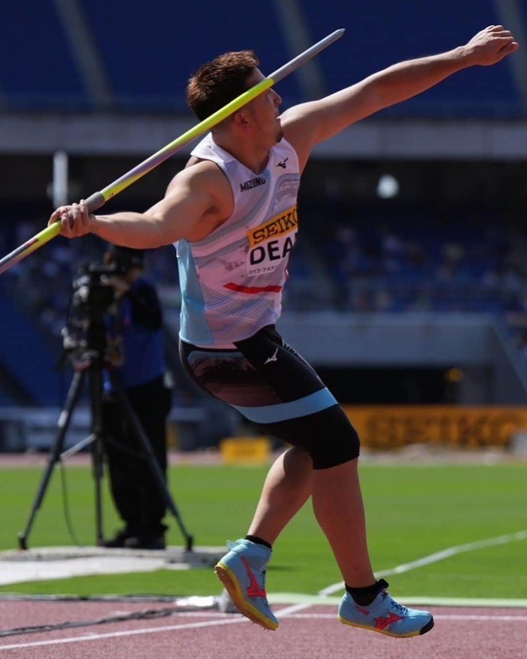 ディーン元気のインスタグラム：「Yokohama GGP 82.03m🥇 Satisfied and things are coming closer🚀 Step by step to the summer🛠️  ©︎Agence SHOT Kikuchi 📸  #javelinthrow  #lifeisgood」