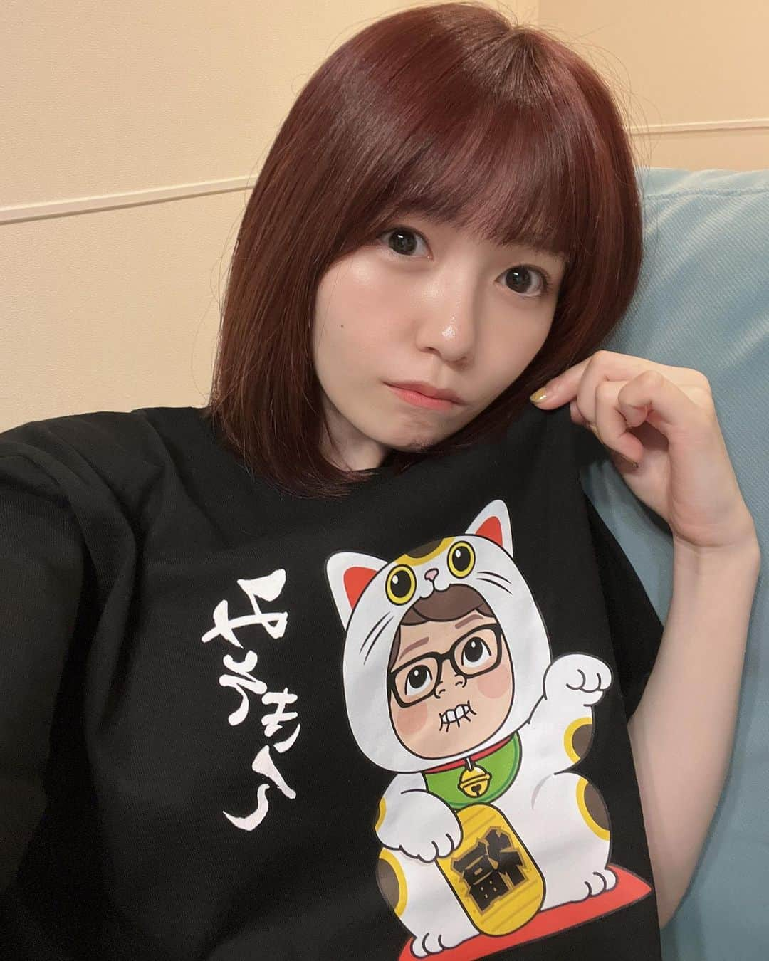 どみちゃんさんのインスタグラム写真 - (どみちゃんInstagram)「🍜🐈  みそきんTシャツを頂いてるんるんで着た◜. ̫.◝ｶﾜｲ  きのうは美容デイしてきた！ こぼさんにお肌きれいきれいにしてもらってから ジョージさんに髪の毛やってもらった！！！  両方ずーっと通ってる☺️ いつもありがとうございます🍜  「unelimit中目黒の新店舗だとキャンペーン中」 仲良しのこぼさんより👫」5月21日 21時16分 - domi723___