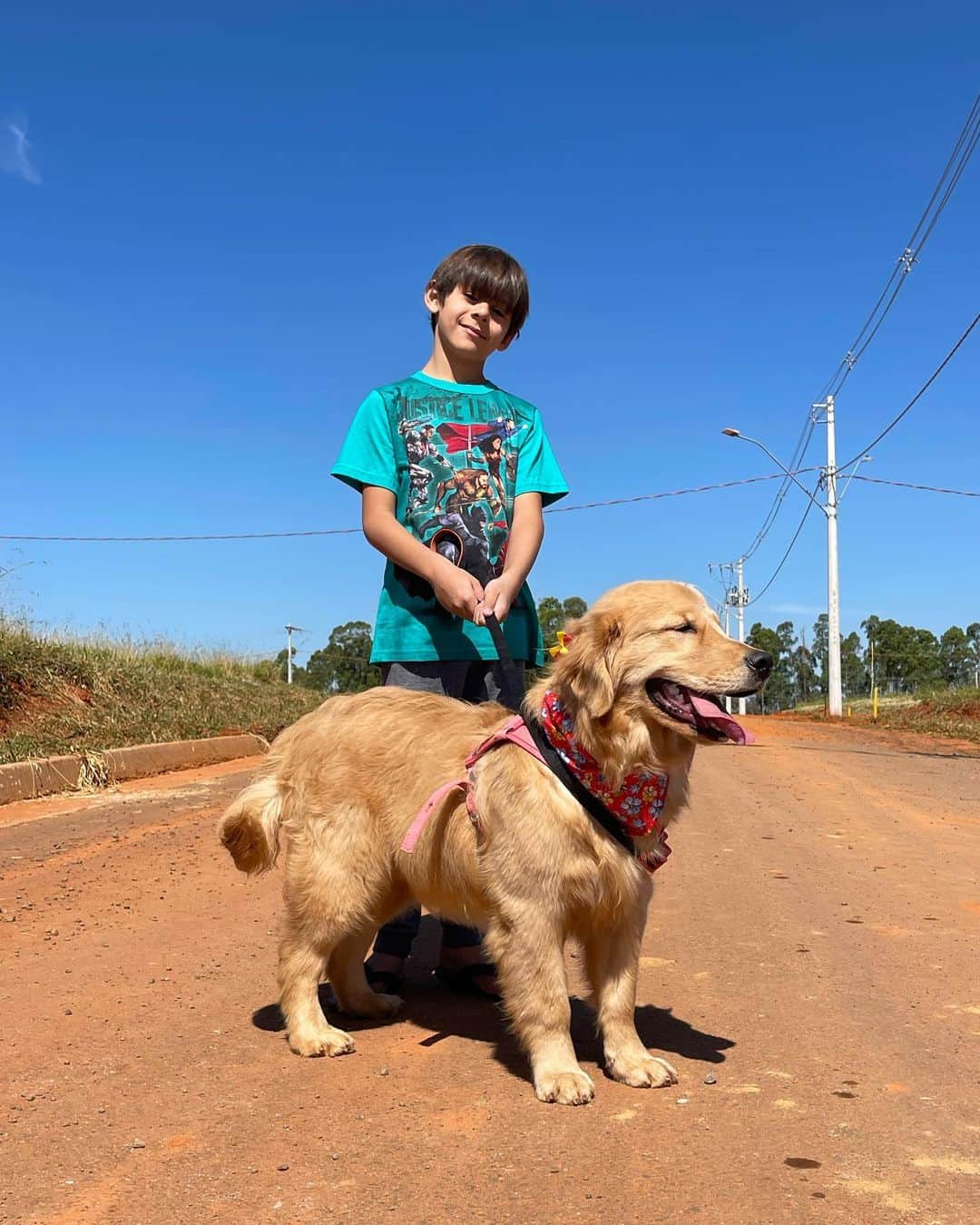 のインスタグラム：「Fds muito especial com o filhão 💚 E olha como a Lua tá enormeee, cresceu demais!」