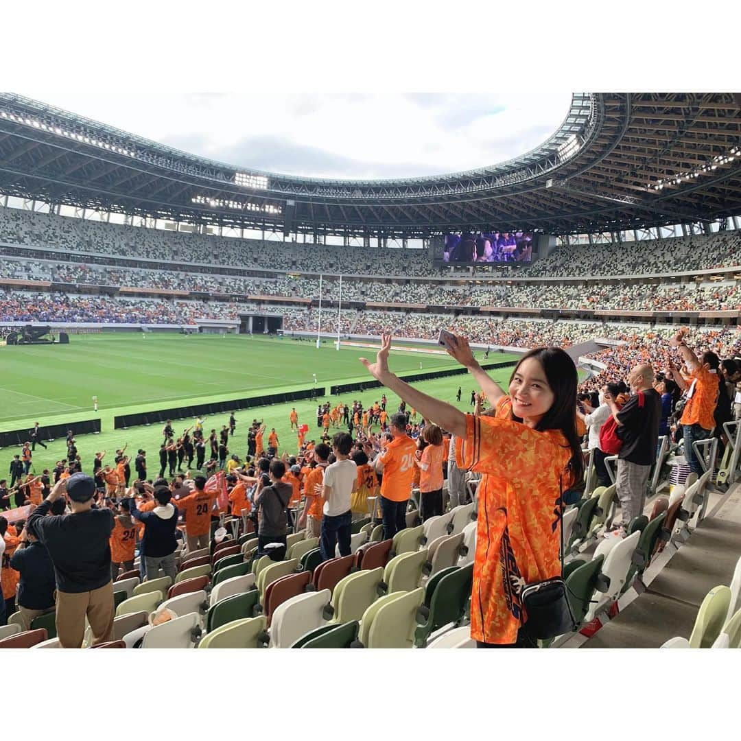 遠藤瞳のインスタグラム：「リーグワンプレーオフ🏉🏆 スピアーズ初優勝おめでとう👏  今シーズンも沢山試合観に行けたな〜🫶 週末はラグビー曜日化してました❤️‍🔥 たくさんの感動と興奮をありがとう😭  代表戦もめちゃくちゃに楽しみ🔥❤️‍🔥🔥  #rugby #ラグビー  #leagueone #リーグワン」