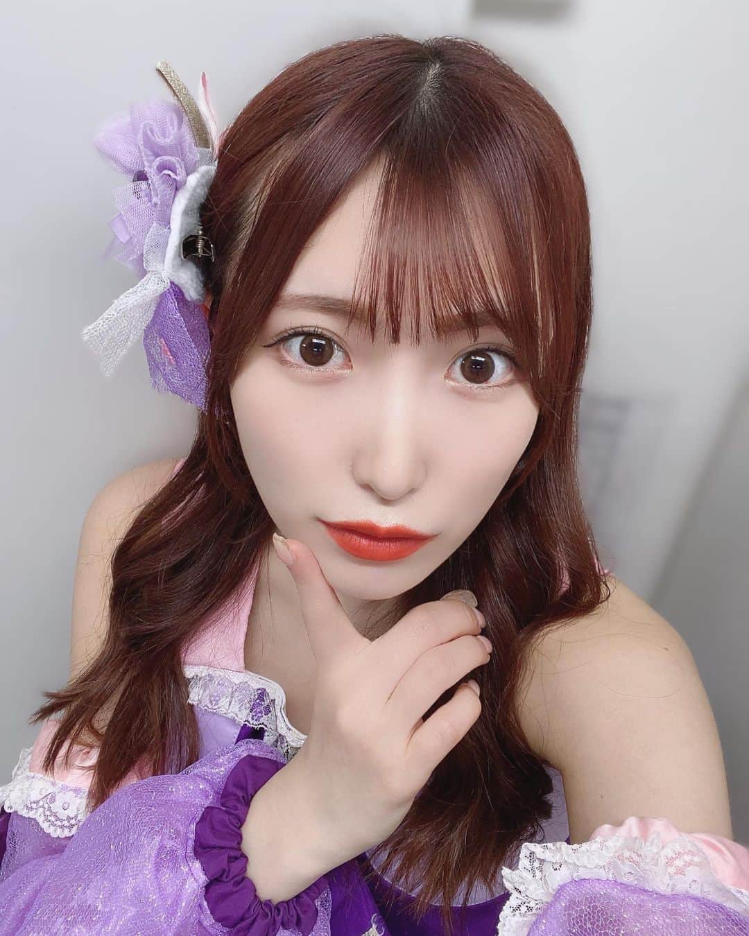 のインスタグラム：「( @cathydolljapan )さんのコスメでメイクしました💄💗  マスカラ・眉ティント・アイブロウペンシル・リップどれもライブしても取れなくて色味も可愛くてすごくお気に入り！！  自分に合った色味でメイクするのすごく楽しいよね☺︎  ドンキとかで買えるみたいなので、ぜひみんなまあかとおそろっちしよーっ🫶🏻💟  #アイドル #モデル #自撮り #自撮り女子 #アイドル衣装 #メイク #コスメ #コスメレポ #idol #japanesegirl #model #fyp #fypシ #pr #cosmetic」