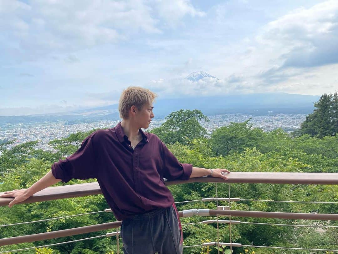 三浦孝太さんのインスタグラム写真 - (三浦孝太Instagram)「Refreshed in nature ✨🗻」5月21日 21時23分 - kota_miura_official
