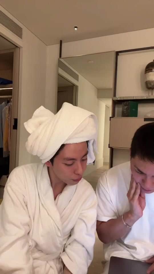 広海・深海のインスタグラム：「完売御礼。 再販はまた告知します。  #すっパック　発売記念ライブ @daaai_chan」