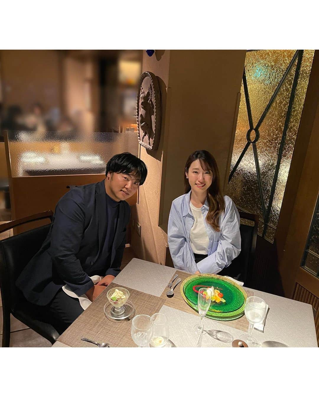 山下詩乃のインスタグラム：「本日大切な人と入籍しました💍 デザートプレートを見て号泣してしまいました🥹(1枚目の泣き顔)  彼は出会った時から誠実で、ピュアで、溺れるくらい優しくて、 辛い時には支えてくれて、癒しになってくれて、 いつも笑かして笑顔にしてくれます🤍  今日は夜に急な出来事もあり、大切な彼の事を支えていくことを心に誓った日でした🙏  I want to be with you all my life,too❗️  これからも夫婦ともどもよろしくお願いします🙇‍♀️  #入籍しました #結婚しました #年下夫 #結婚報告 #尾道市住民になったよ #広島県 #人妻🙂 #ゴルフ夫婦 #朝顔むくみすぎや #ゴルフ好きな人と繋がりたい #nofilter #涙腺がゆるすぎる」