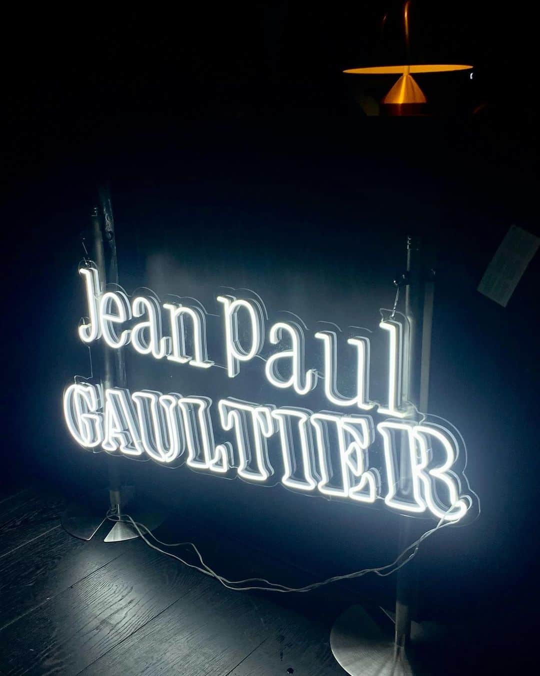PELIさんのインスタグラム写真 - (PELIInstagram)「🍷🍷🍷🍷🍷 #jeanpaulgaultier #fashionfreakshow」5月21日 22時25分 - peli4649