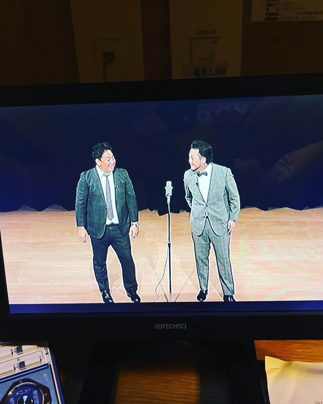 川原豪介さんのインスタグラム写真 - (川原豪介Instagram)「ブルーリバー漫才&トークライブ【青木と川原~vol.19~】に来て頂いた方々ありがとうございました😊 おかげ様で楽しく漫才もトークもできました！次回は8月ですのでよろしくお願い致します‼️ 感謝の気持ちを忘れずに漫才頑張ります🎙️ #ブルーリバー  #漫才師」5月21日 22時39分 - blueriver_kawa