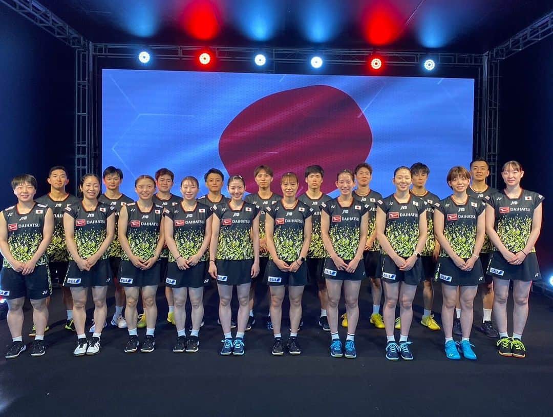 永原和可那さんのインスタグラム写真 - (永原和可那Instagram)「. スディルマンカップ🏸🇨🇳 . 3位🥉 沢山刺激を受けた大会でした。 団体戦最高です💪🏻✨ . 応援ありがとうございました！ . #birdjapan  #sudirmancup」5月21日 22時56分 - wkn0109
