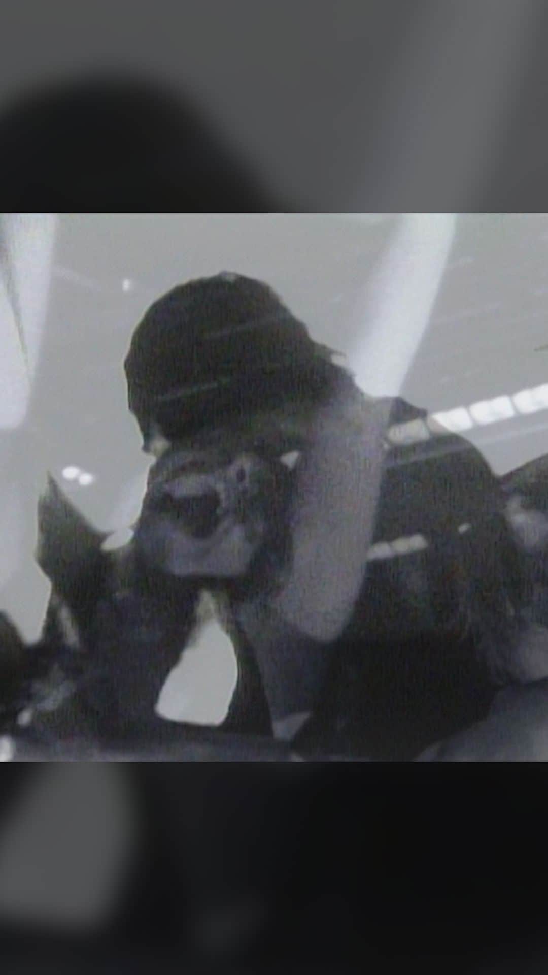 メタリカのインスタグラム：「#OnThisDay in 1992, Wayne Isham’s video for “Wherever I May Roam” debuted…」