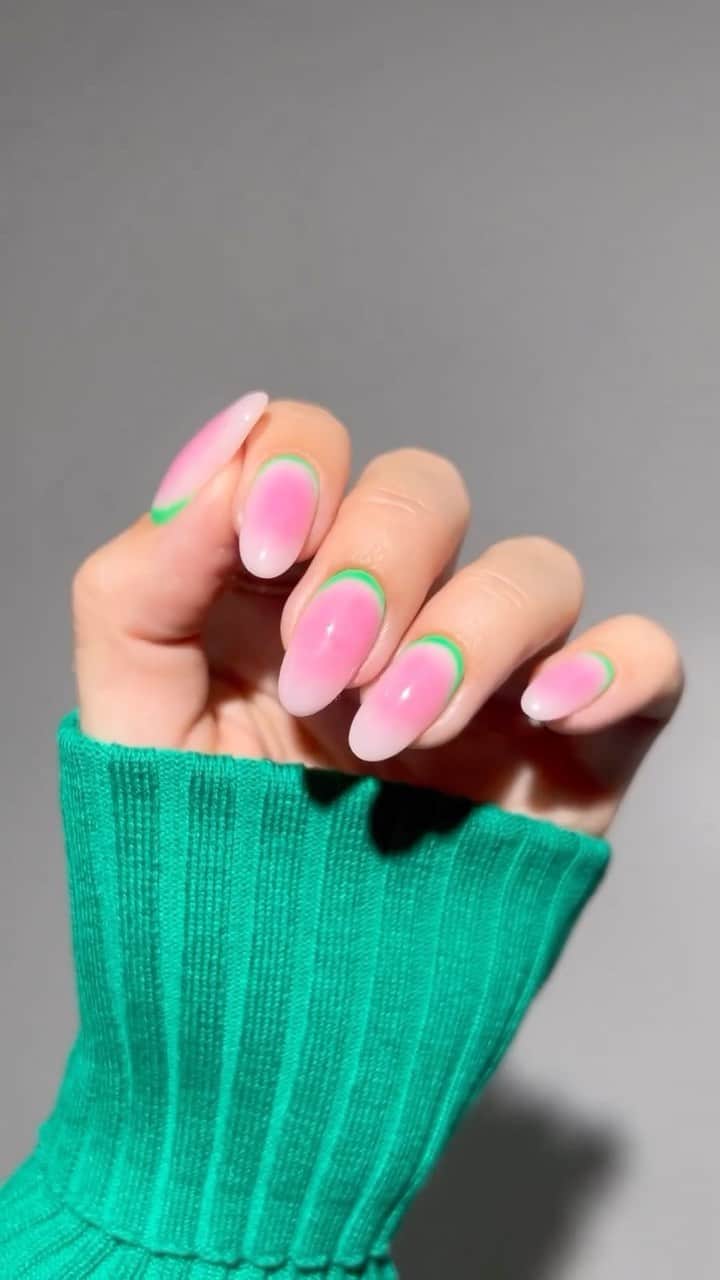 SHEINのインスタグラム：「Feeling juicy? 🍉💦 @heygreatnails’s latest nail art masterpiece is so refreshing 💅✨ @heygreatnails  #SHEINinspo」
