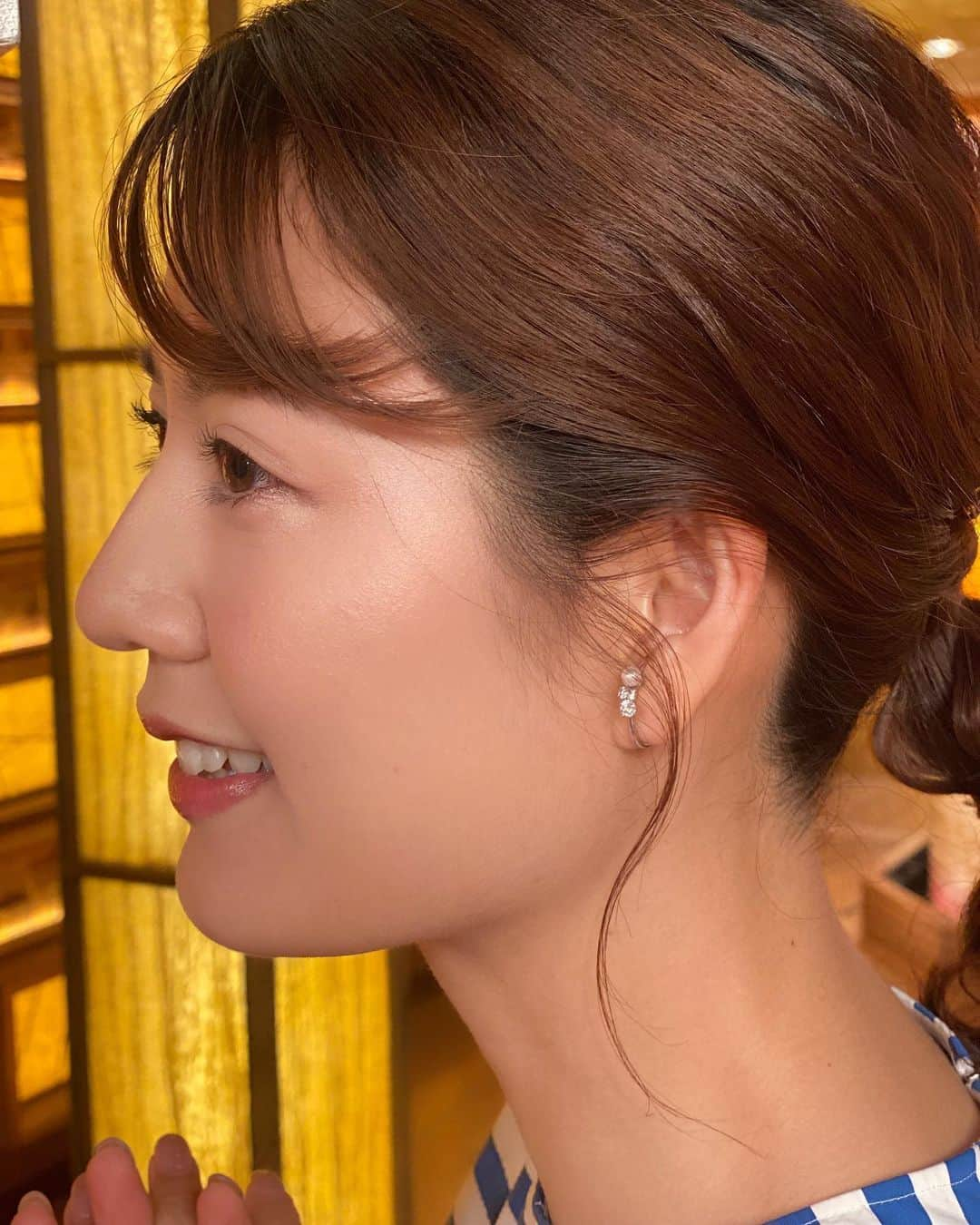 桝田沙也香さんのインスタグラム写真 - (桝田沙也香Instagram)「* ONE PIECE☞ESTNATION @estnation_womens  earring☞Jouete @joueteofficial   綺麗な発色のブルーストライプのワンピース💙 体のラインを拾わないシルエット。 大きめの襟が可愛い😍  ____ 最後の写真は、変わってピンクに変身🙋‍♀️ ソフトバンクのピンクフルデー💓  #サタデーステーション#衣装#コーディネート#ワンピース#アナウンサー#テレビ朝日アナウンサー#桝田沙也香#ピンクフルデー#ソフトバンク」5月21日 23時38分 - sayaka0masuda