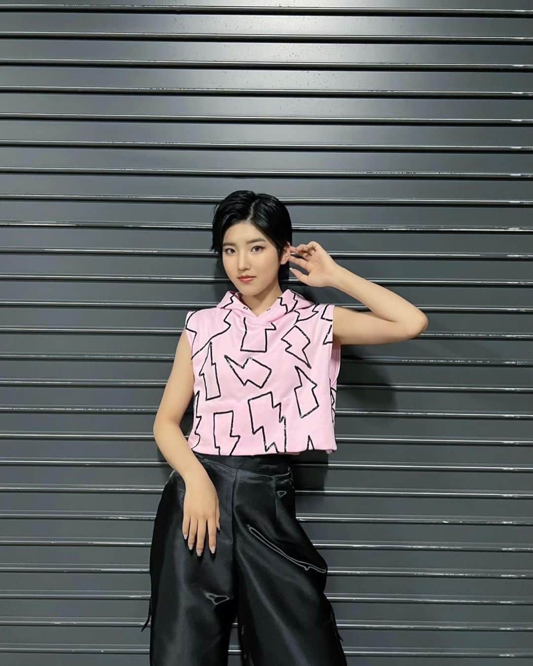 小島はなのインスタグラム：「・ #AYAKANATION2023 ありがとうございました！💕 ・ 今年はおもちゃ達として出演させていただきました！ あーりんバービーと一緒にケンくんそしてヒーローは小島はながやらさせていただきました🙇🏻‍♀️ ・ AMEFURASSHIを気になったよって方！ ぜひ！7月9日にワンライブあります！ ぜひ来てください💕 ・ 毎年アヤカネ本当に楽しみにしています！ プニノフさん！あーりん！ これからもよろしくお願いします🥰 ・ #AMEFURASSHI #小島はな @barbie_japan_official」