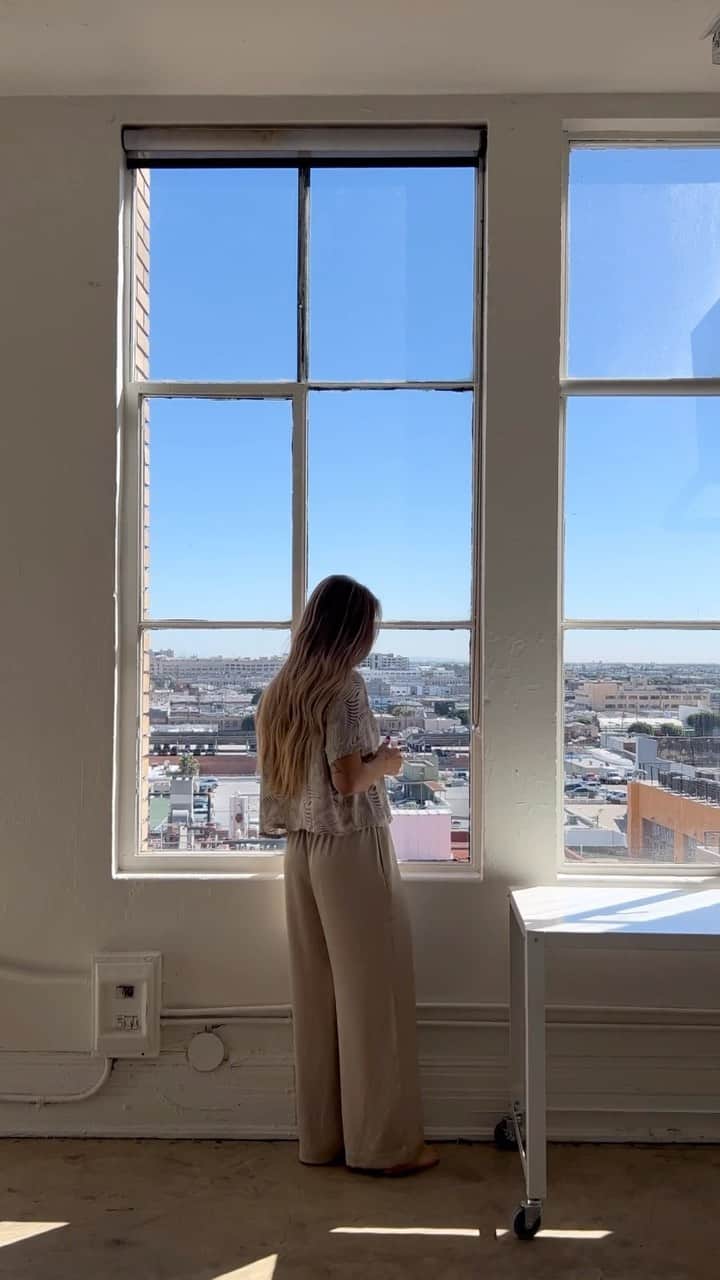 Nordstromのインスタグラム：「Dream life in dream wardrobe, courtesy of Open Edit. ☕️」