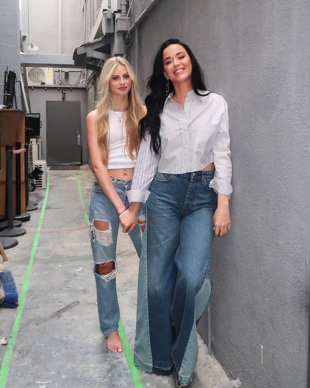ケイティ・ペリーのインスタグラム：「#idolfinale with @havenmadisonsings 🫶🏼」
