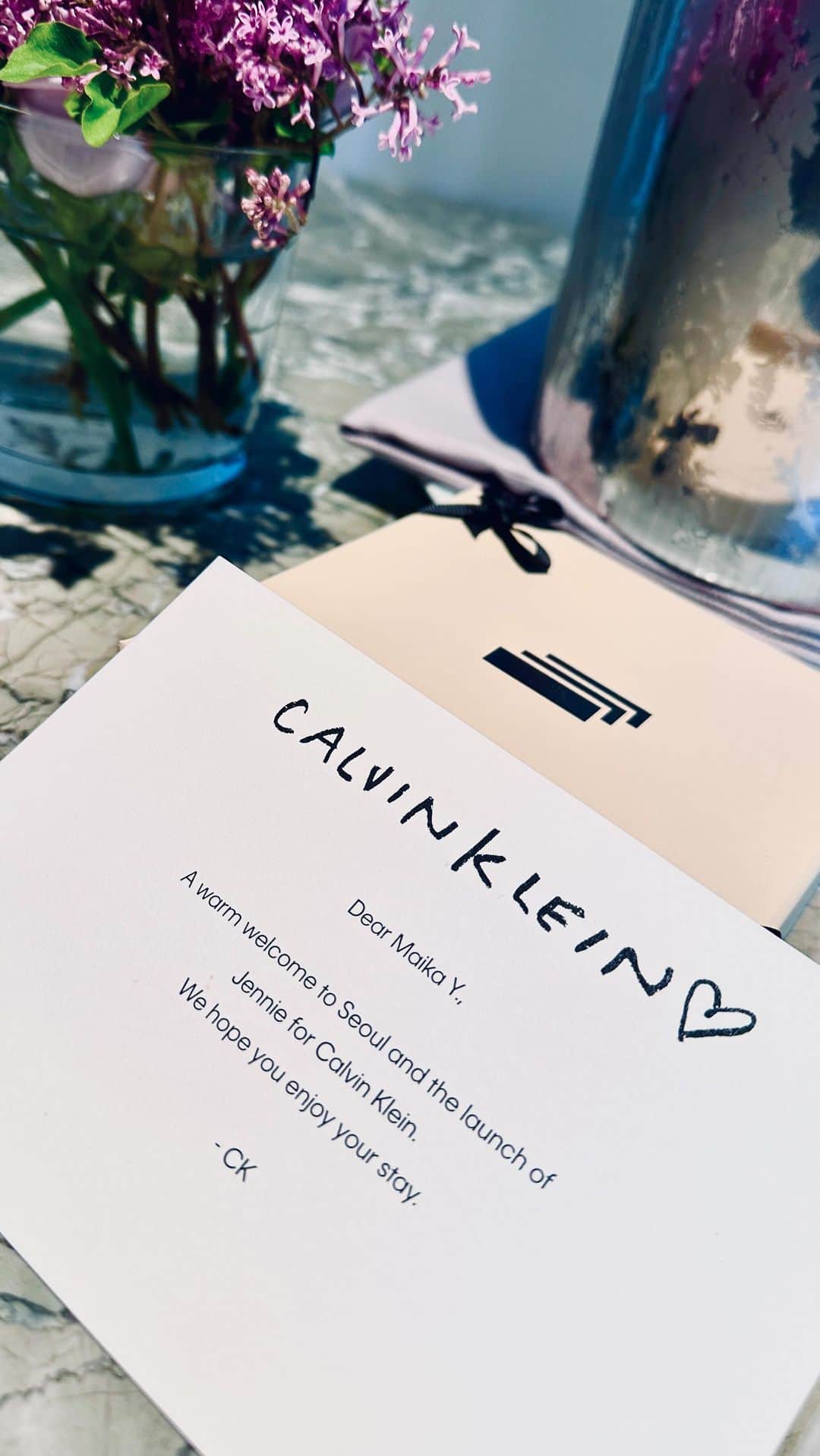 山本舞香のインスタグラム：「🇯🇵 ✈︎ 🇰🇷  아주 좋은 시간이었습니다. ♡  @calvinklein」