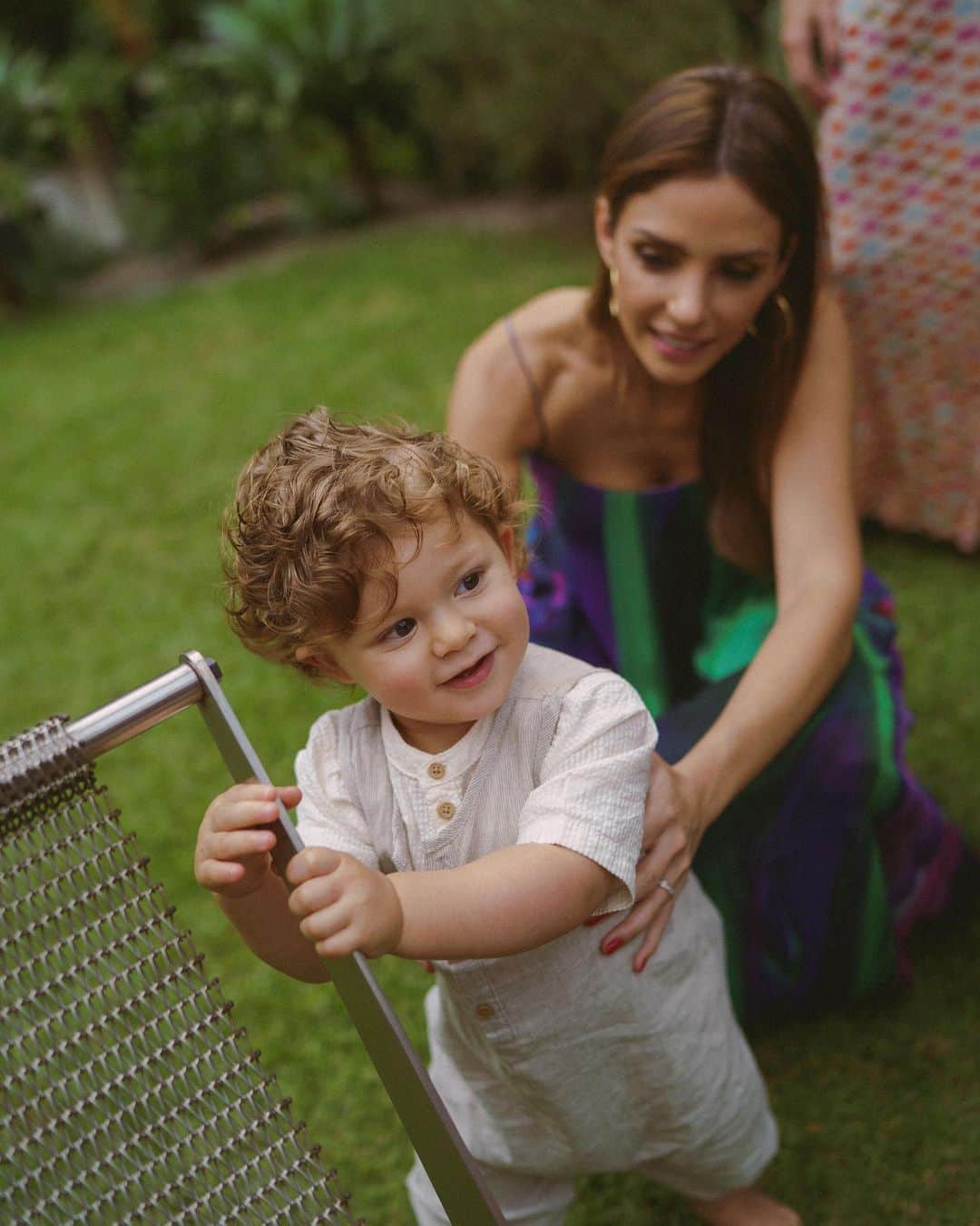 のインスタグラム：「21.05 | Dia da Madrinha, que previlégio ter sido escolhida para ser sua Didi!  Deus te abençoe sempre🤍  #CaCelicoFamily」