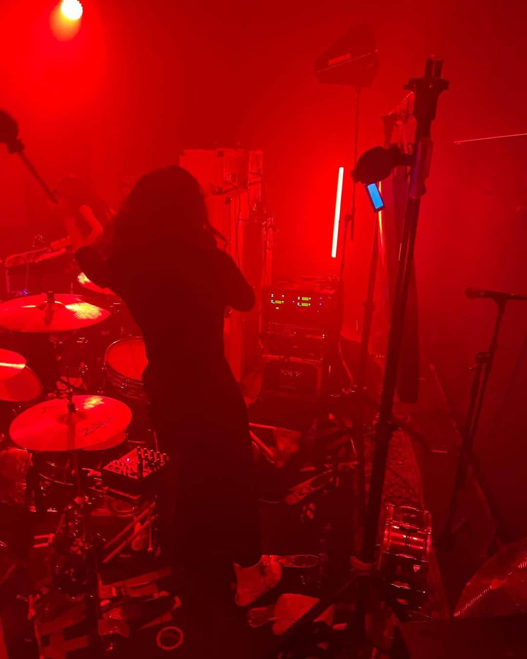 BORISさんのインスタグラム写真 - (BORISInstagram)「Thanks a lot Riga, Latvia! Such a great night! See you guys hope soon!  Next tomorrow  22/05 - LT Vilnius *The venue had been changed.  “Loftas” is correct with Asunojokei」5月22日 5時19分 - borisdronevil