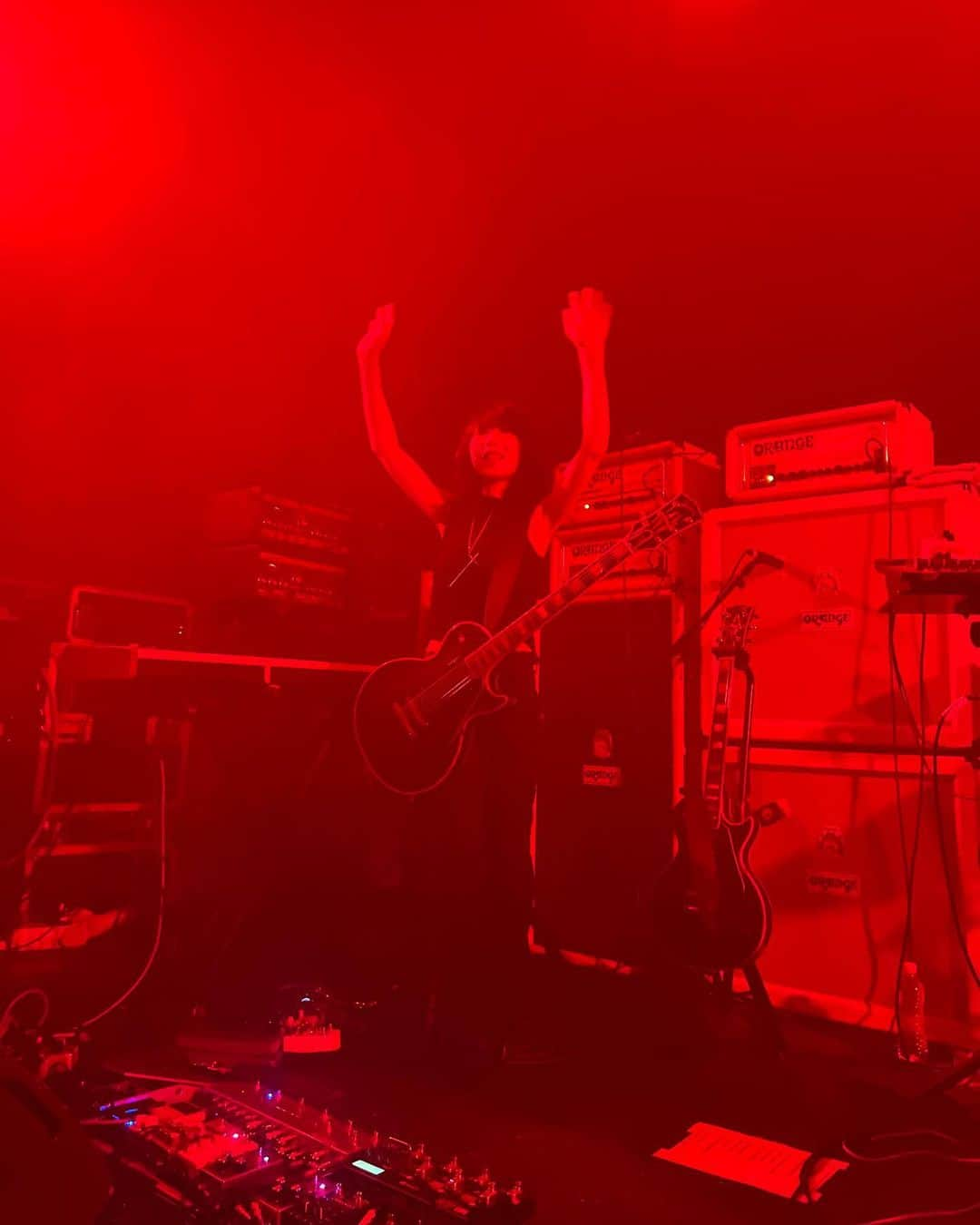 BORISさんのインスタグラム写真 - (BORISInstagram)「Thanks a lot Riga, Latvia! Such a great night! See you guys hope soon!  Next tomorrow  22/05 - LT Vilnius *The venue had been changed.  “Loftas” is correct with Asunojokei」5月22日 5時19分 - borisdronevil