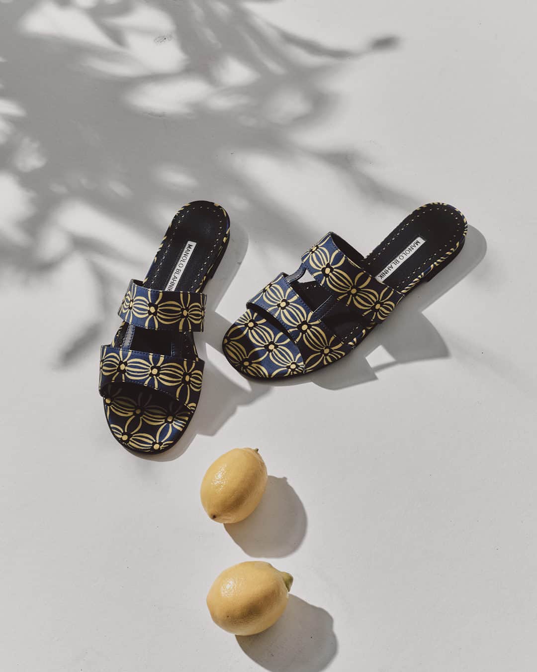 Nordstromのインスタグラム：「Slide into summer with the Manolo Blahnik Chus Slide Sandal.  Item 7609574」