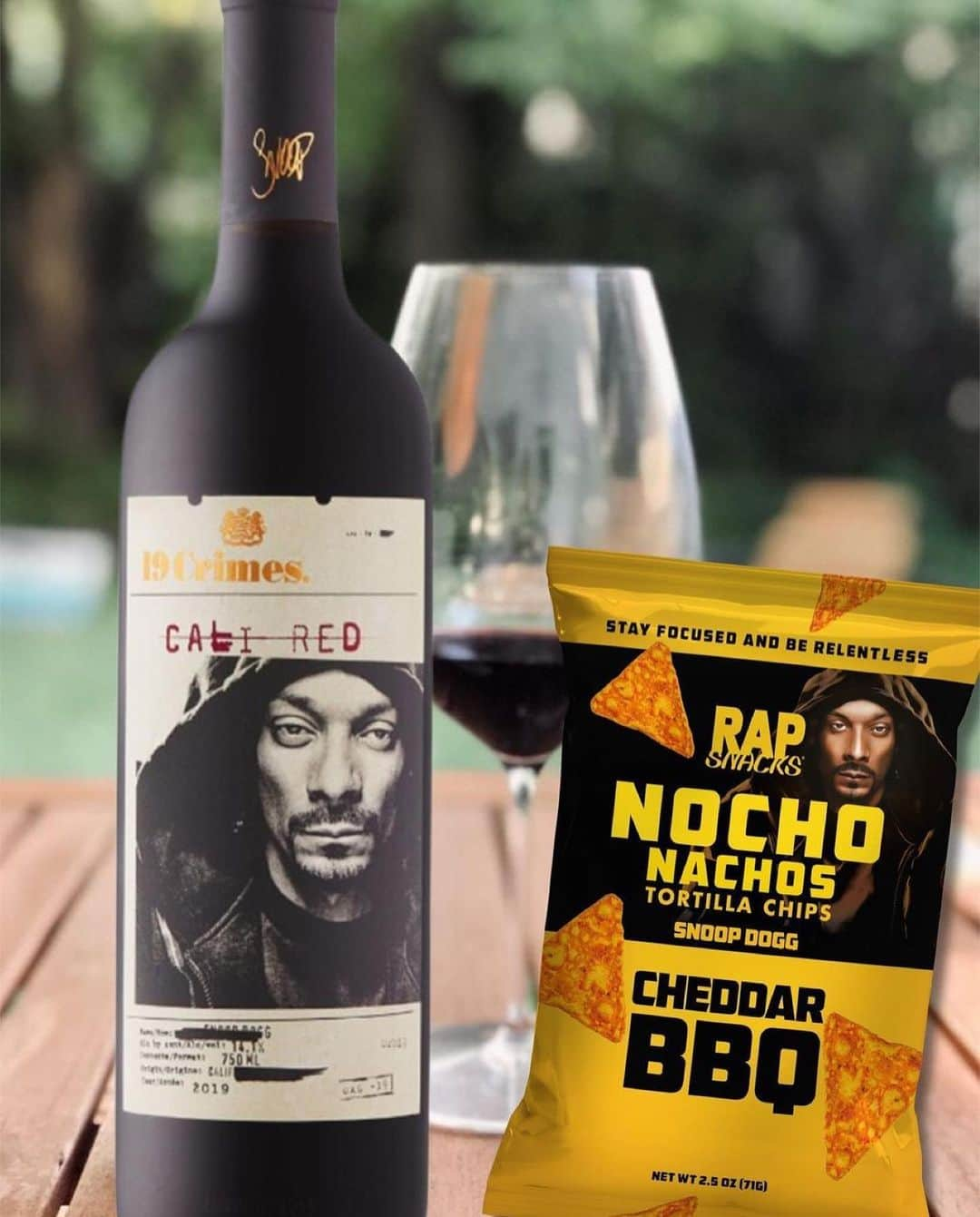 スヌープ・ドッグさんのインスタグラム写真 - (スヌープ・ドッグInstagram)「#repost @officialrapsnacks  Unleash your taste buds with @SnoopDogg's flavor explosion and toast to the true spirit of rule breakers! 🌟🍿🍷  Savor the bold and delicious Cheddar BBQ Nocho Nachos, a snack that embodies Snoop's iconic flavor and charisma. 🧀🌶️  And when it's time to raise a glass, indulge in the his @19Crimes wine, a label that celebrates those who defied the odds and left their mark. 🍷✨  Both Rap Snacks and 19 Crimes tell stories of triumph, resilience, and the power of breaking boundaries. 💪🏾🎤  Join Snoop and embrace the spirit of the culture creators, the innovators, and the rule breakers who inspire us all. 🎵🔥  #SnoopDogg #RapSnacks #19Crimes #RuleBreakers #Innovators」5月22日 6時47分 - snoopdogg