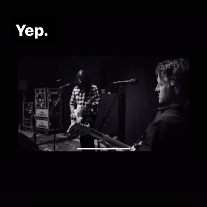 ブレッキン・メイヤーのインスタグラム：「Mr. @joshfreese coming to play.」