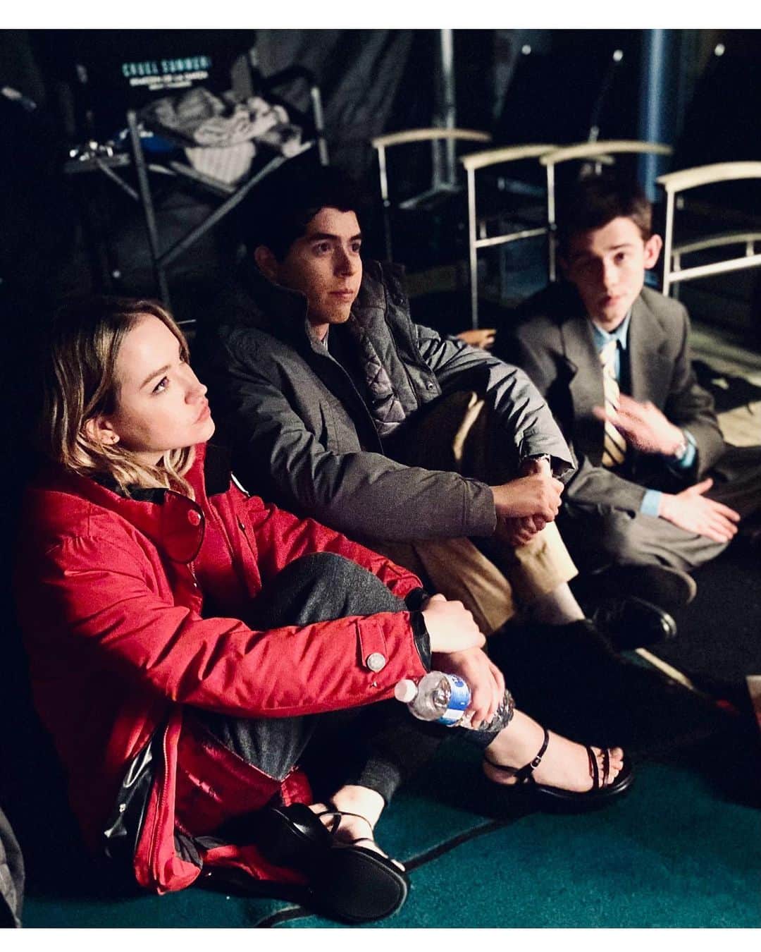 ポール・アデルスタインのインスタグラム：「Fictional sons @braedendlgarza and @griffingluck with @sadieastanley huddling up on @cruelsummer set one year ago today.  #NoSpoilers @hulu @freeform #cruelsummer」