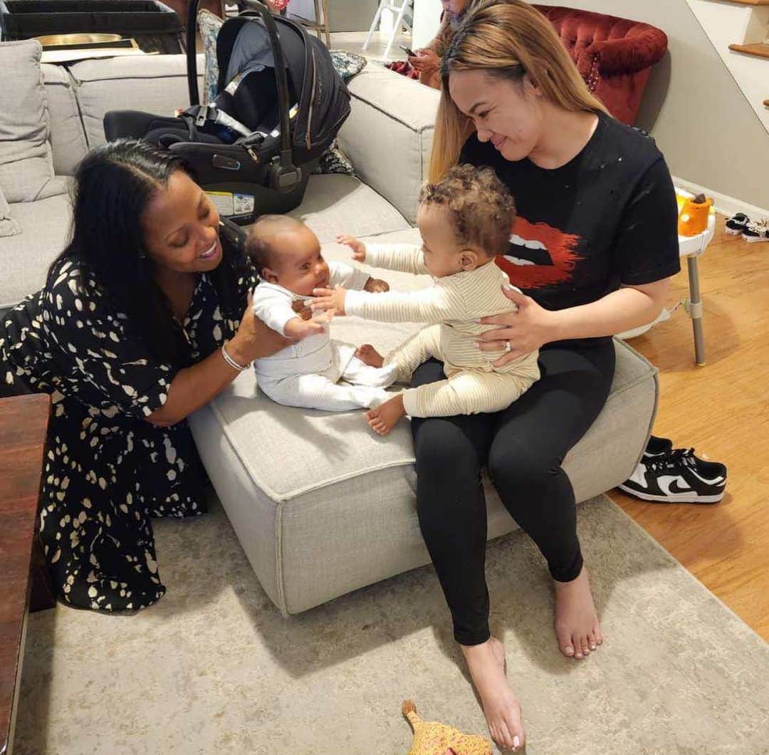 ケシア・ナイト・プリアムのインスタグラム：「Hey best friend!!! These two are going to be double trouble 😂 #Cousins & #BestFriends #KnightAndDeuce」