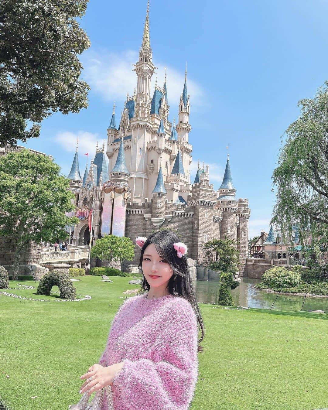 れみぱんのインスタグラム：「久しぶりにディズニー行った日🏰 📸byななちゃん」
