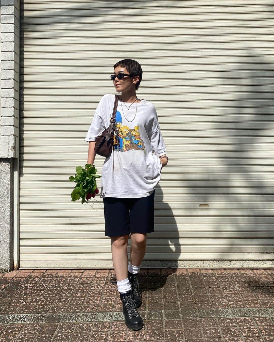 畠山千明のインスタグラム：「最近のゆる〜い私服ちゃんです ちなみりヌルっとハイライトにもまとめてあります🦖」