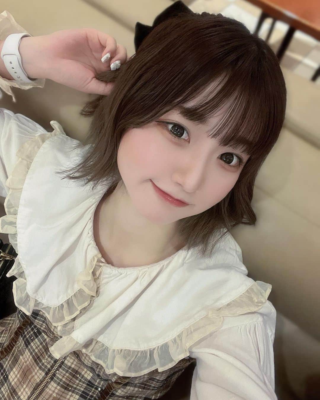 牧乃めいのインスタグラム：「会いたいねぇ‎( -ᴗ-)ᐝ  #粉我 #japaneseidol #idol #被写体 #被写体モデル  #被写体になります #ファインダー越しの私の世界 #撮影会 #アイドル  #自撮り界隈 #selfie #lfl #サブカル #likeforlike #いいね返しは絶対 #いいね返し #インナーカラー #model #地下アイドル #水色担当 #ootd #おしゃれさんと繋がりたい #ゴテゴテネイル  #ボブ #ミニボブ #좋아요 #맞팔 #ストリートファッション #bobon21 #フレンチガーリー」