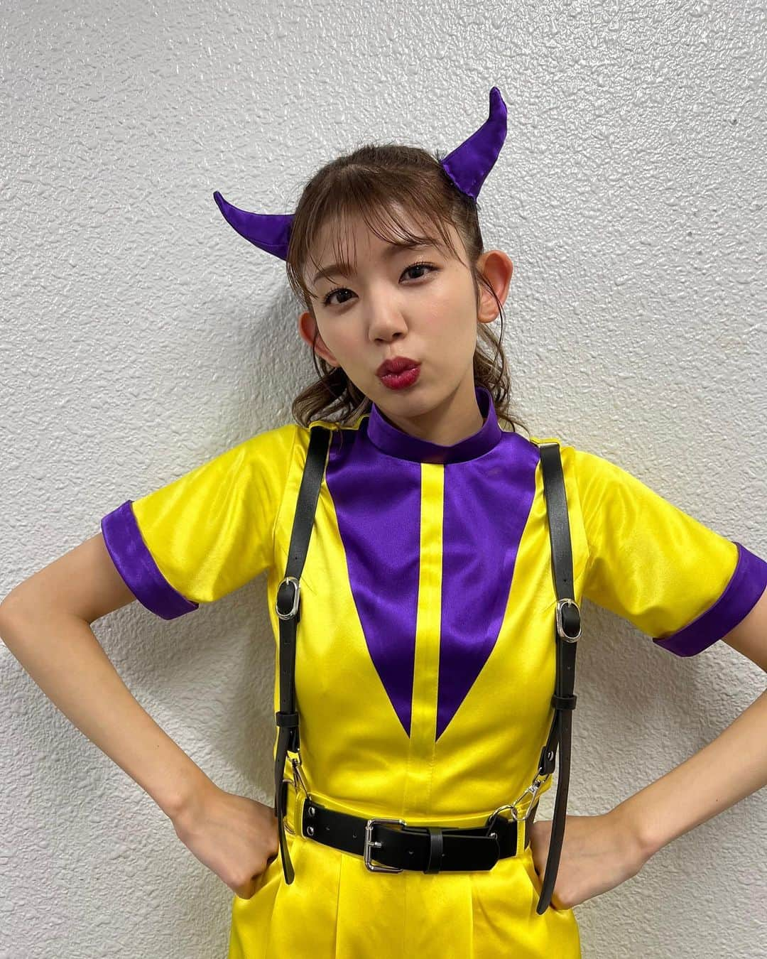 里菜さんのインスタグラム写真 - (里菜Instagram)「・😈🩷💛」5月22日 20時47分 - rina_crownpop