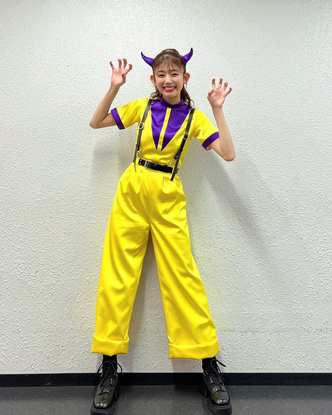 里菜さんのインスタグラム写真 - (里菜Instagram)「・😈🩷💛」5月22日 20時47分 - rina_crownpop