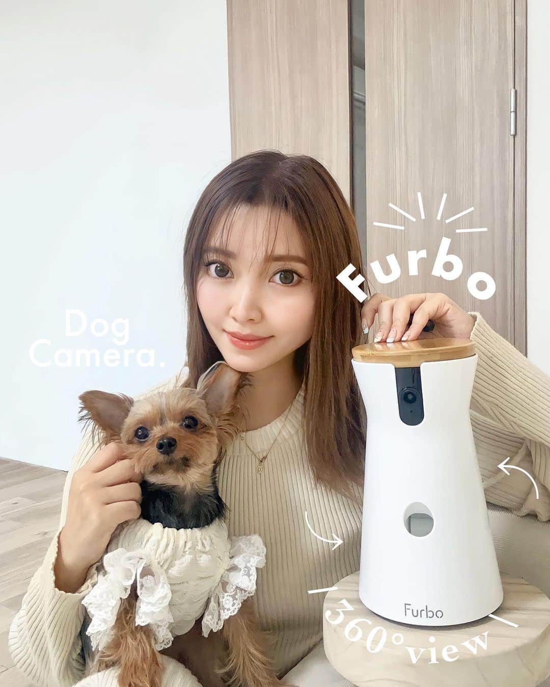 池田沙代のインスタグラム：「🤍 新型Furboがお家に😌✨ 🏷️ @furbo_japan  ⁡ ぴのさんを家族に迎えた時から 旧型を使っていたけど、気になっていた新型！✨ パワーアップしてとても便利になっています😌 ⁡ 新機能✨ ☑︎カメラが回転360°ビュー(ぐるっと回ります！) ☑︎愛犬をしっかり追ってくれる自動追尾機能 ☑︎次世代暗視モニター ☑︎最高画質フルHDカメラ ☑︎おやつのサイズ調整が可能に  ⁡カラー暗視モードは微光なら 夜でも鮮明なのもすごい😳👏 ⁡ Furboドッグシッターに登録すると ☑︎クラウドレコーディング機能‪ 何か愛犬に動きがあった時、 自動録画やスマホ通知をしてくれます ⁡ ‪☑︎ドギーダイアリー機能 1日の様子をダイジェスト動画に🥰 ぴのさんの1日の行動とかいぬしの 辺な動きも見れて楽しい🤣🤍  ⁡ペットの為の機能が沢山で Furboのおかげでお留守番も 安心できます🐶  ____  オススメな 🔸「Furbo定額セットプラン」 新型FurboドッグカメラとFurboドッグシッターを 同時購入するとカメラ本体が56%OFFに！ 💡¥17,000割引😳😳😳 ⁡ 気になる方はこの機会にお得にGETしてください🥰 ⁡ 専用URLは プロフィールのリンクからと ハイライトから飛べます✨ ⁡ @furbo_japan  #furbo #ファーボ #ドッグカメラ #ペットカメラ #ドッグシッター #Furboのある暮らし」