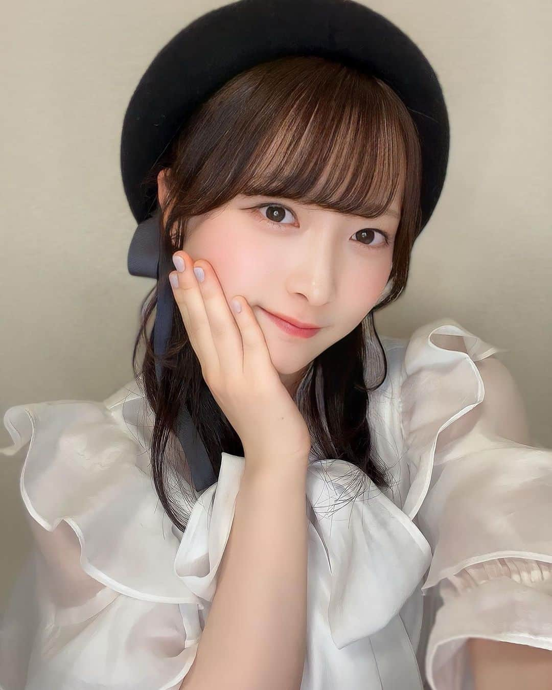 清原梨央のインスタグラム：「安定のベレー帽👧🏻🫶🏻 東京2daysありがとうございました🎀 次は今週末！大阪で会いましょう🐙」