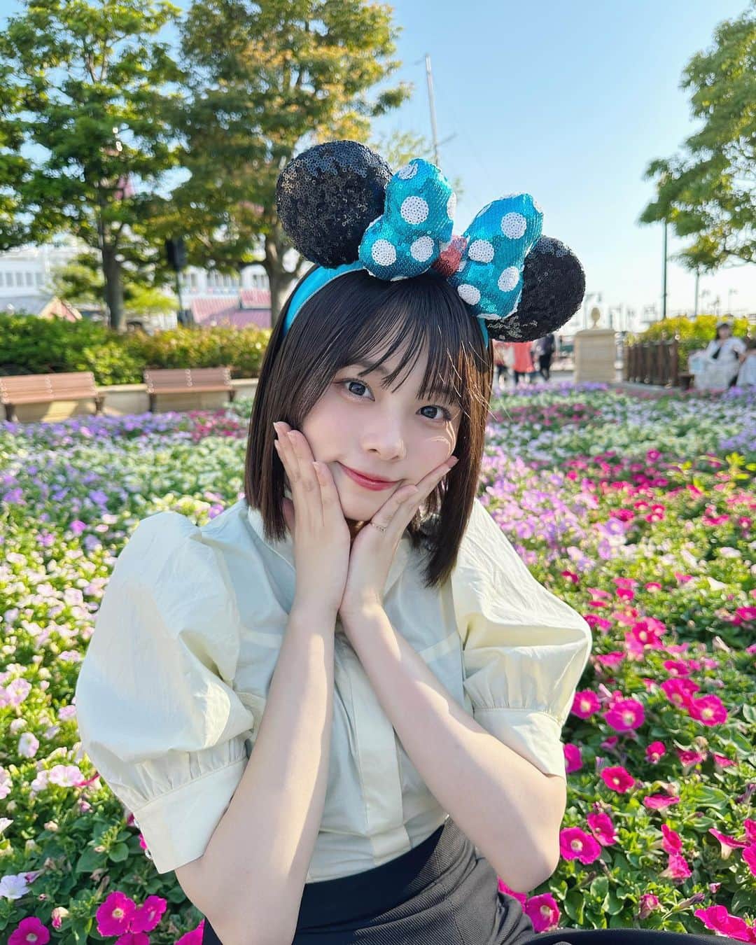 河本景さんのインスタグラム写真 - (河本景Instagram)「お花たくさんで可愛い💐」5月22日 21時40分 - onkeikein