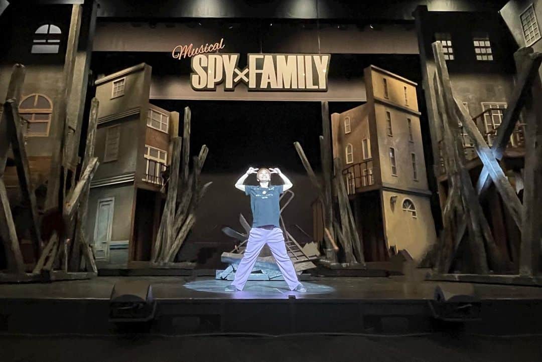 島田彩のインスタグラム：「🥜 Musical SPY×FAMILY 昨日無事大千穐楽を迎えることができました。 全63公演、完走です。 ご声援下さった全ての皆様、本当にありがとうございました。そして、カンパニーの皆様、スタッフの皆様、携わってくださった全ての皆さまに感謝。 また皆様にお会いできる日まで🥜 あざざました！🥜  #ミュージカルspy #スパイファミリー #spyfamily  #博多座 #大千穐楽」