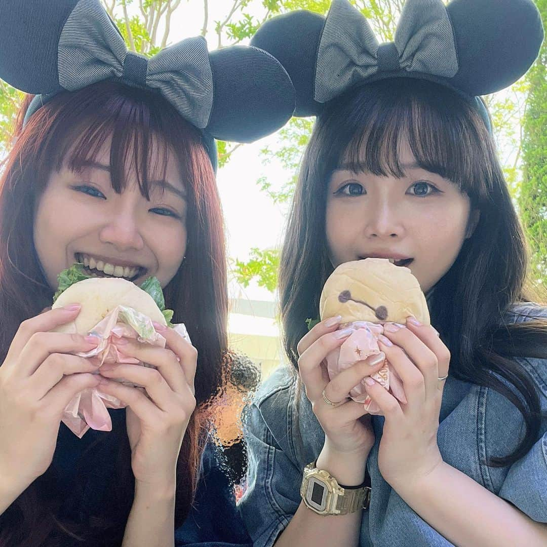 パ@小豆さんのインスタグラム写真 - (パ@小豆Instagram)「⁡ 🏰🎈🎢🎠🧚🏻‍♀️ ⁡ ⁡ えてろとデニムコーデで行ってきた~♡ 期間限定のチュロスめちゃくちゃ美味しかった…普段はシナモンしか食べないけどリピしたい🥹！！なんとかブリュレ味…(曖昧) ⁡」5月22日 21時57分 - pkpk_azs