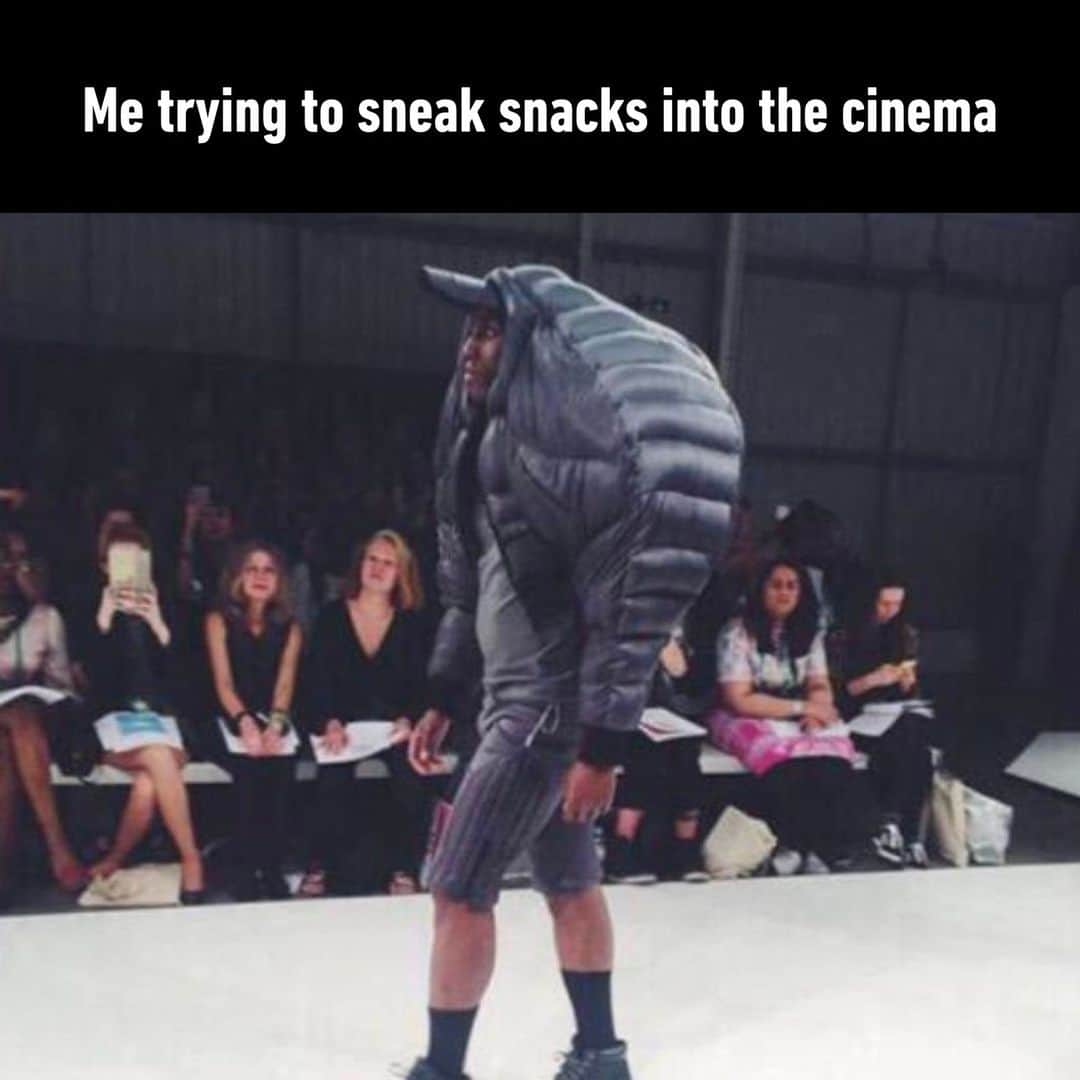 9GAGさんのインスタグラム写真 - (9GAGInstagram)「"don't be suspicious"  - #cinema #snacks #movies #theaters #memes #9gag」5月22日 22時01分 - 9gag