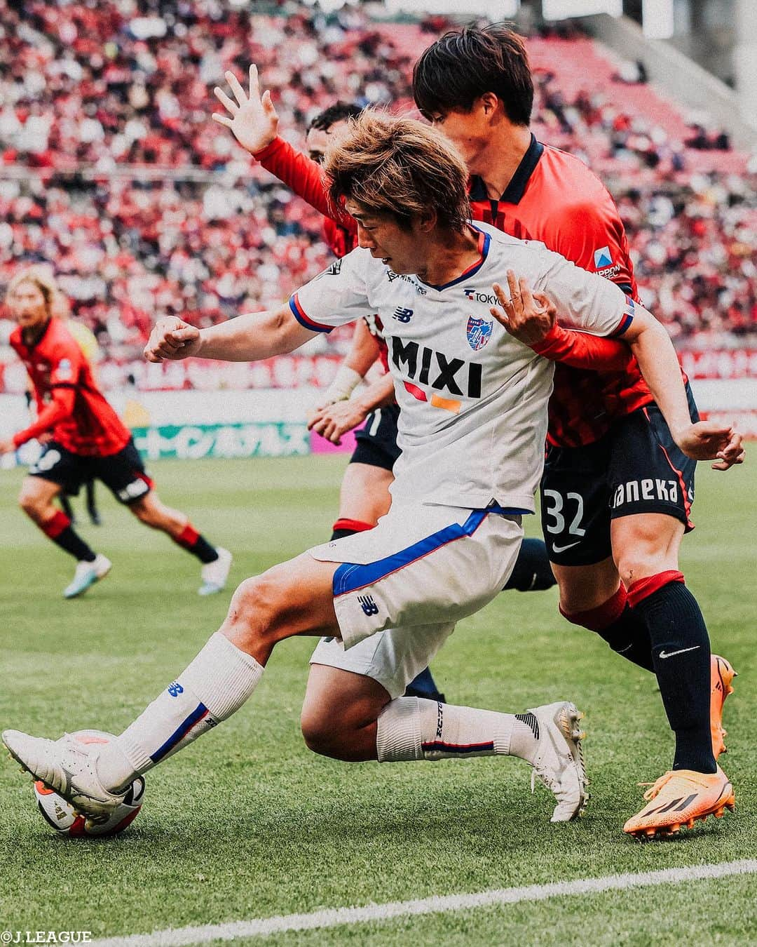 Ｊリーグさんのインスタグラム写真 - (ＪリーグInstagram)「📸𝐉.𝐋𝐄𝐀𝐆𝐔𝐄 𝐏𝐡𝐨𝐭𝐨𝐠𝐫𝐚𝐩𝐡⚽  ∼明治安田生命J１リーグ第14節∼ 今節は、どんなシーンに胸をアツくさせたでしょうか‼️ 5月はまだまだ試合が盛りだくさんです🙌  #横浜FC #山下諒也 #横浜Fマリノス #マルコスジュニオール #サガン鳥栖 #小野裕二 #北海道コンサドーレ札幌 #浅野雄也 #セレッソ大阪 #上門知樹 #名古屋グランパス #キャスパーユンカー #FC東京 #塚川孝輝  #鹿島アントラーズ #常本佳吾 #アビスパ福岡 #紺野和也 #柏レイソル #細谷真大  #Jリーグ #jleague #サッカー #soccer #football #J30」5月22日 14時04分 - jleaguejp