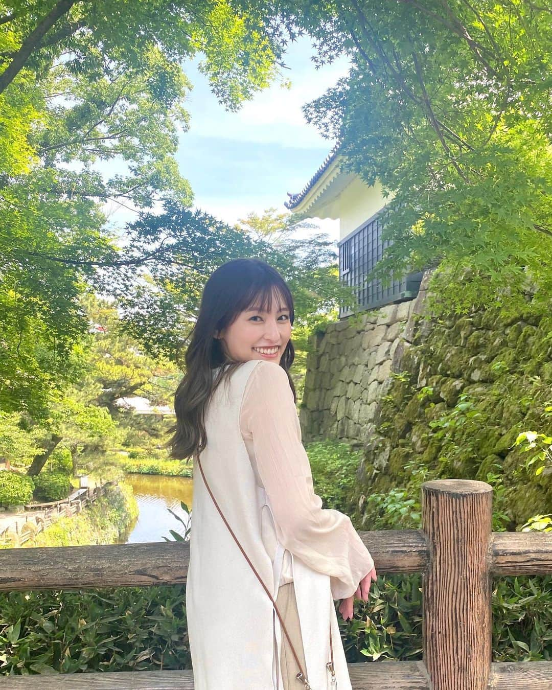 森高愛のインスタグラム：「緑たくさん。 テンション上がる☺️ #岡崎公園」