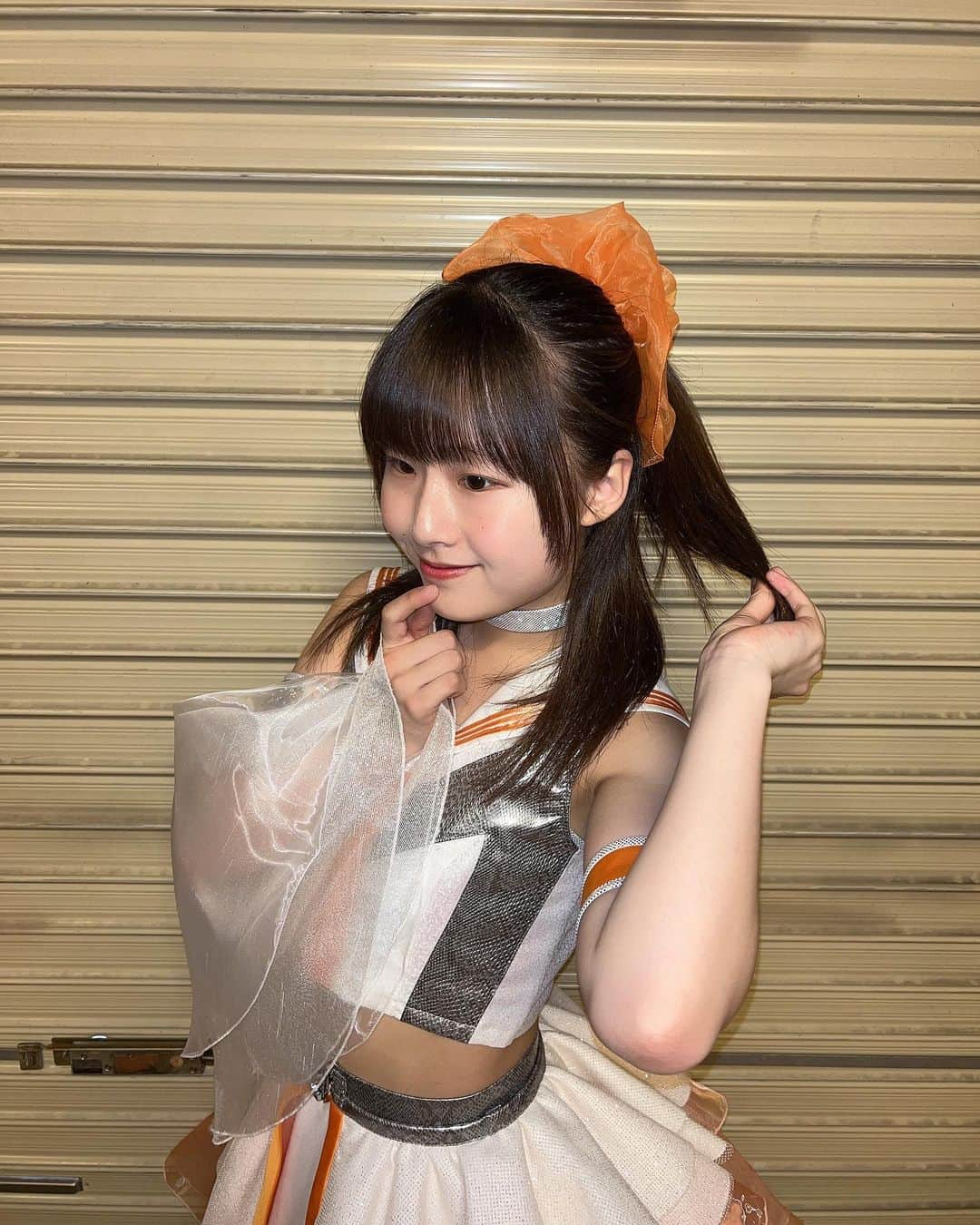 新倉愛海さんのインスタグラム写真 - (新倉愛海Instagram)「new costume🧡 ⁡ #アプガ2 #にきちゃん #Japaneseidol #新衣装 #ハーフアップ #オレンジ」5月22日 14時24分 - ami_niikura_uug2ki