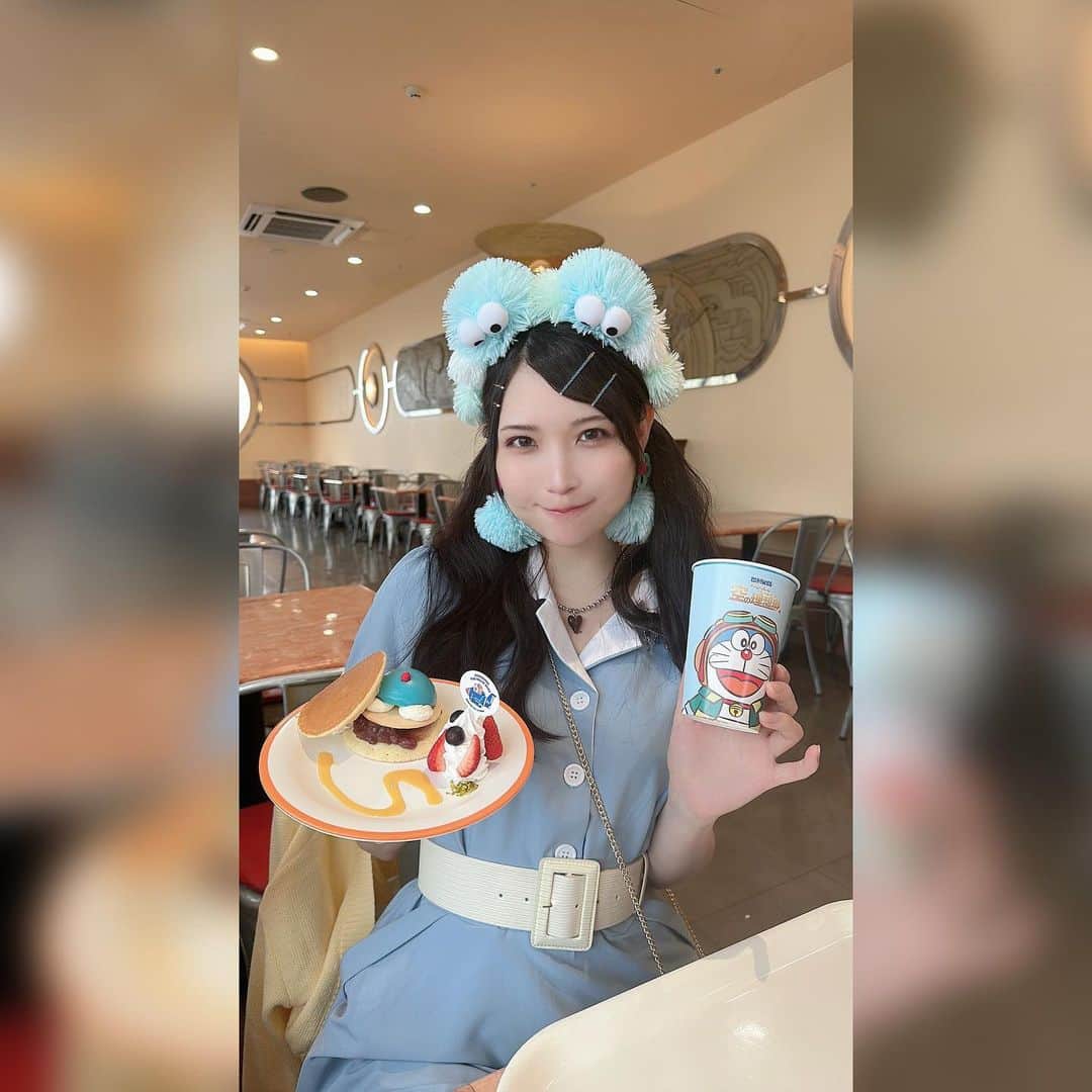 あまつ様のインスタグラム：「✈️ ⁡ ⁡ だあーーーーーーーいすきなドラちゃん🩵 ⁡ ⁡ #あまつまりな #あまつ様 #私服」