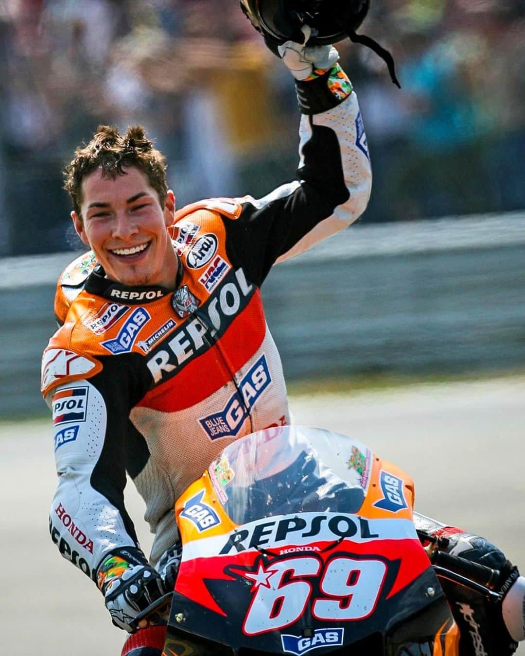 のインスタグラム：「Universally respected, admired and adored ❤️ Six years on, we remember the legendary Nicky Hayden. His skill, his kindness and his contribution to the sport will never be forgotten  #RideOnKentuckyKid #MotoGP」