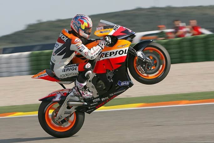 レプソル・ホンダのインスタグラム：「#RideOnKentuckyKid」