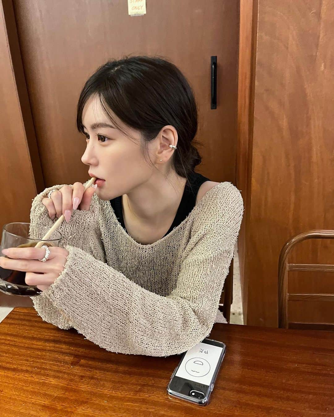 イ・ミンジュさんのインスタグラム写真 - (イ・ミンジュInstagram)「밈또넘😮‍💨🩹 (밈주 또 넘어짐••)」5月22日 17時13分 - lxoxoee