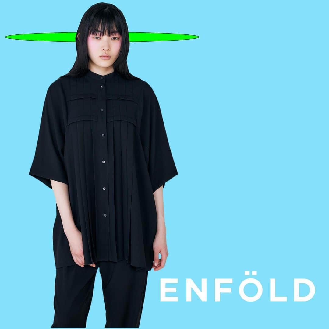 ENFÖLDさんのインスタグラム写真 - (ENFÖLDInstagram)「ENFÖLD SPRING & SUMMER 2023  -  #enfold_official #enfold_shirt  #enfold_skirt #enfold_trousers #enfold_pullover #enfold_shoes」5月22日 17時23分 - enfold_official