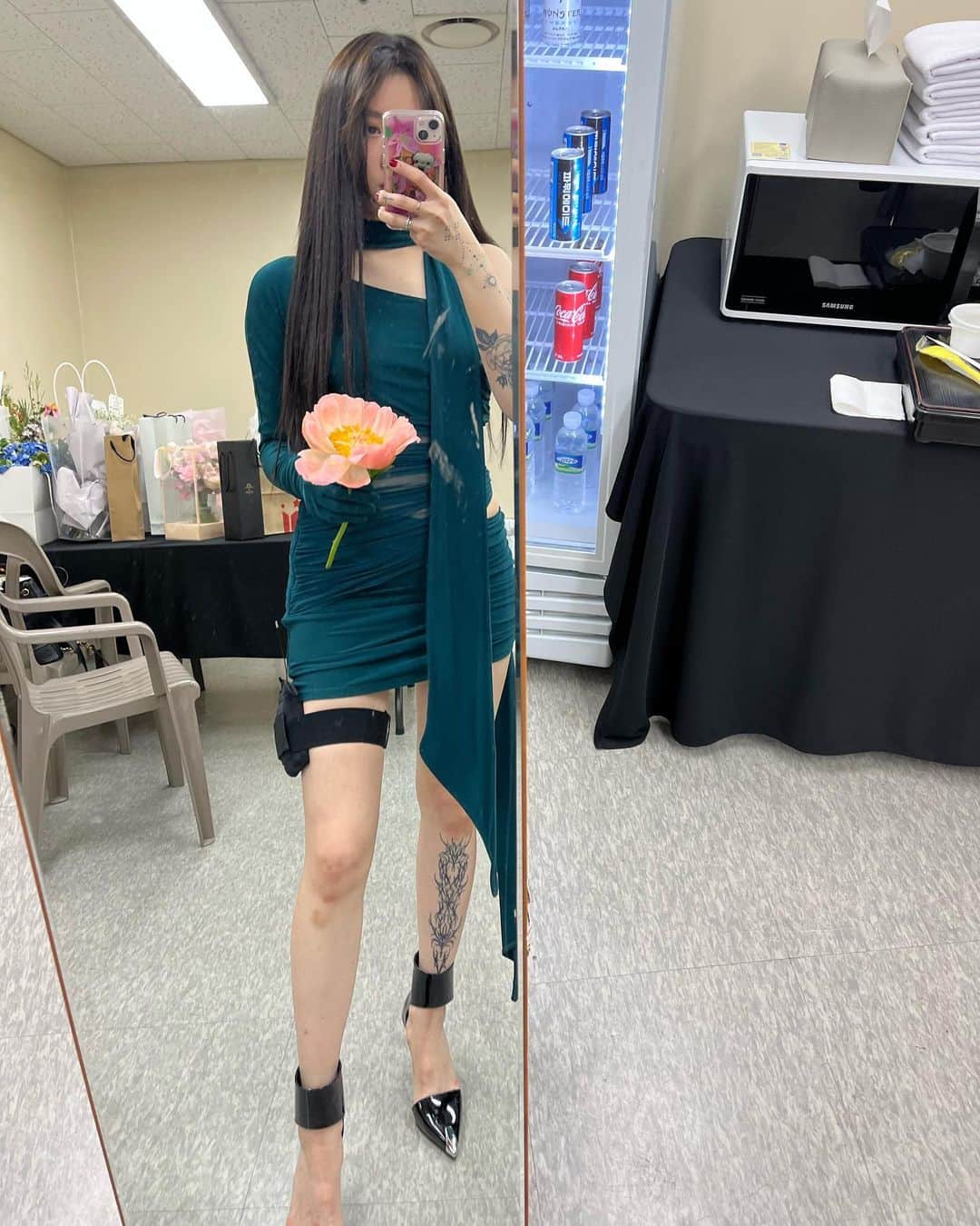 イェリンのインスタグラム：「🩵3일차까지 많은 분들 너무 고생 많으셨습니다! 팬분들 너무 감사해요! 최고로 행복한 3일이었어요. 에너지도 많이 받고 이 기억으로 또 행복하게 살아갈게요! 감사했어요. 또 올게!」