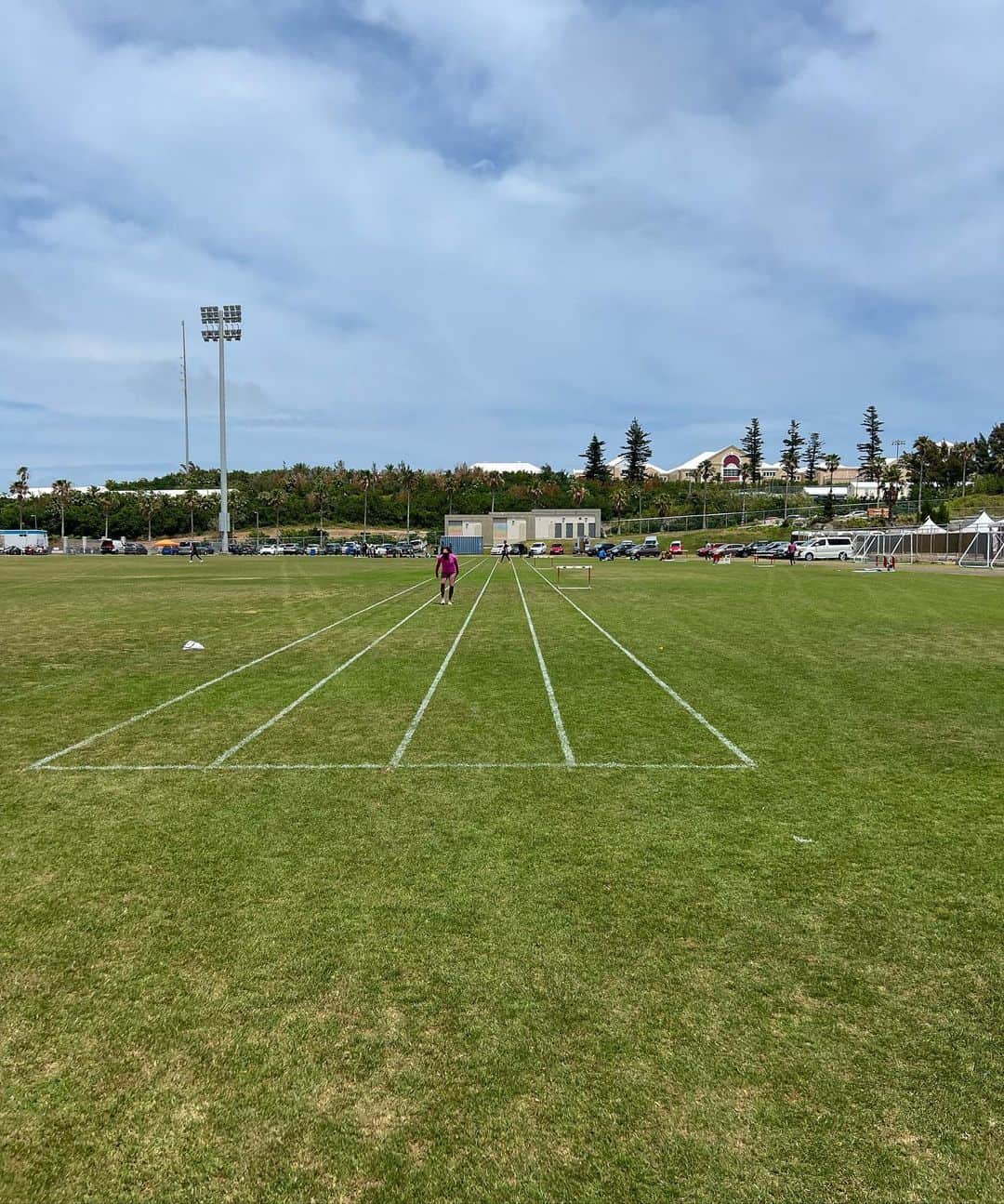 ジーナ・ルケンケムペルさんのインスタグラム写真 - (ジーナ・ルケンケムペルInstagram)「11.03 (+2.0) at Bermuda Grand Prix 🇧🇲 Thank you Bermuda for the memories! So thankful that my job takes me to all these amazing places around the earth 🌎  Getting to work where other people go for their vacation is truly something special that I am grateful for.   Next stop: Florence Diamond League 🔥  #teamlückenkemper #teamlueckenkemper #impossibleisnothing #sportlerdasein #grateful」5月22日 18時20分 - ginalueckenkemper