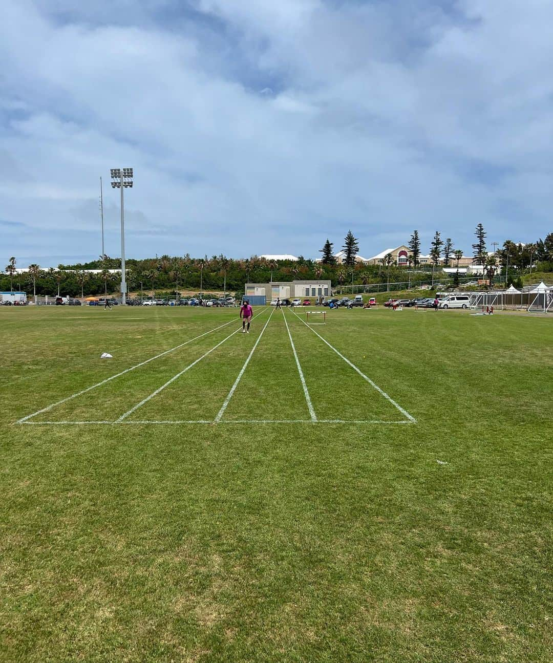 ジーナ・ルケンケムペルさんのインスタグラム写真 - (ジーナ・ルケンケムペルInstagram)「11.03 (+2.0) at Bermuda Grand Prix 🇧🇲 Thank you Bermuda for the memories! So thankful that my job takes me to all these amazing places around the earth 🌎  Getting to work where other people go for their vacation is truly something special that I am grateful for.   Next stop: Florence Diamond League 🔥  #teamlückenkemper #teamlueckenkemper #impossibleisnothing #sportlerdasein #grateful」5月22日 18時20分 - ginalueckenkemper